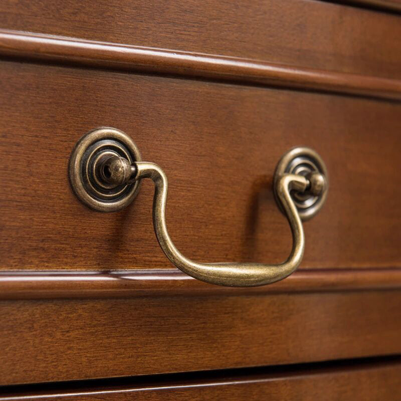 Hedendaagse massieve houten hoekkist, bruine accentkist met planken