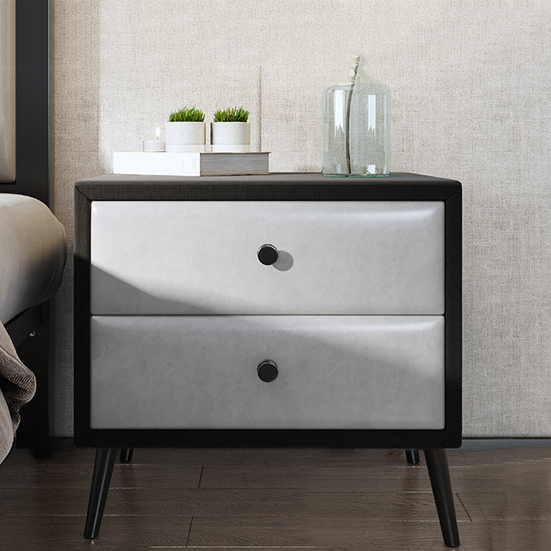 Las patas del gabinete de la cama de cuero falso incluyen 19.69 "mesa de noche de 2 cavadores de alto