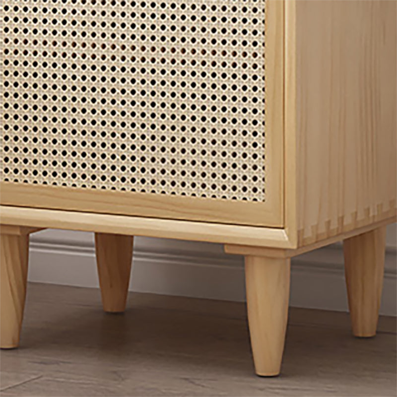 Portes d'armoires de chevet en bois massif comprenant une table de nuit moderne avec des jambes