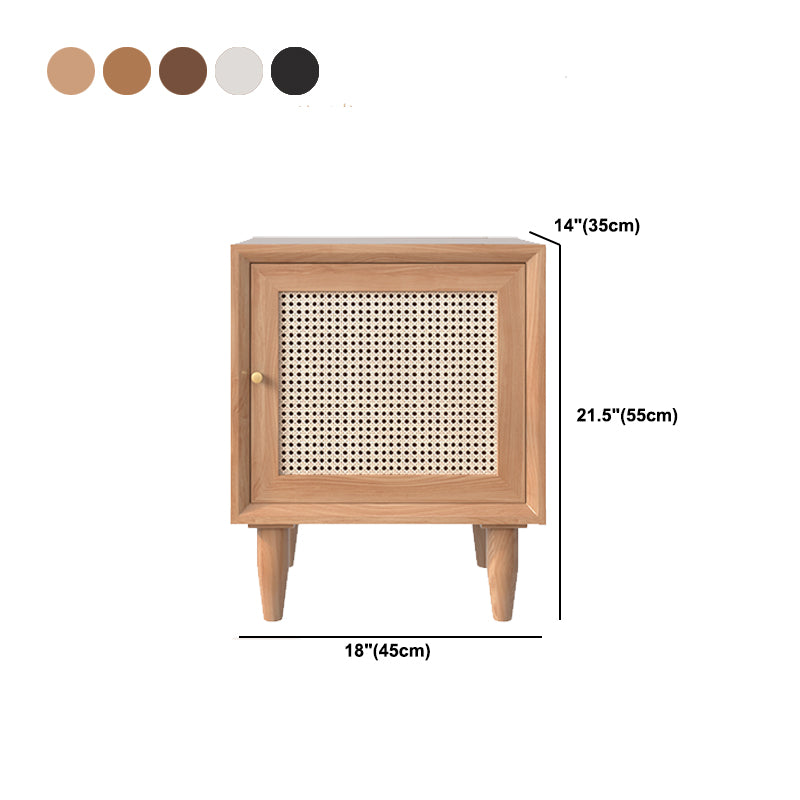 Portes d'armoires de chevet en bois massif comprenant une table de nuit moderne avec des jambes