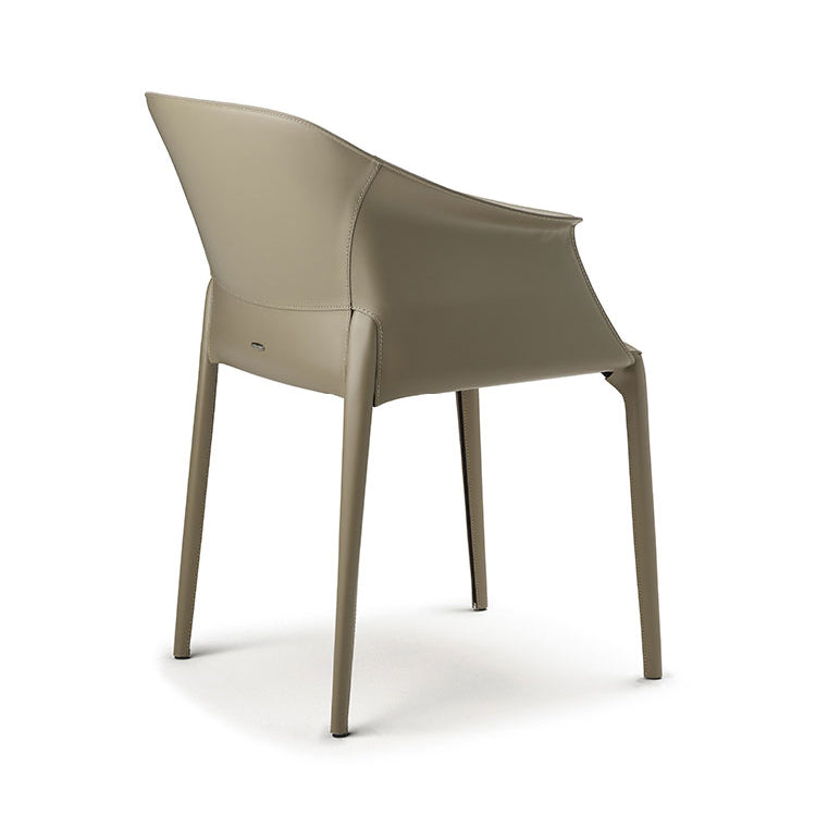 Silla de comedor tapizada moderna silla de brazo de cuero por imitación para el hogar