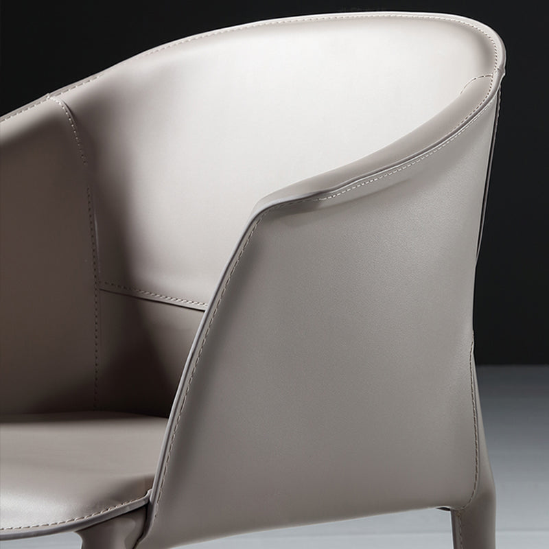 Silla del lado moderno de cuero con brazos Silla de comedor de acabado mate
