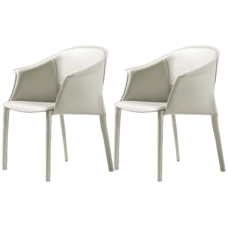 Silla del lado moderno de cuero con brazos Silla de comedor de acabado mate