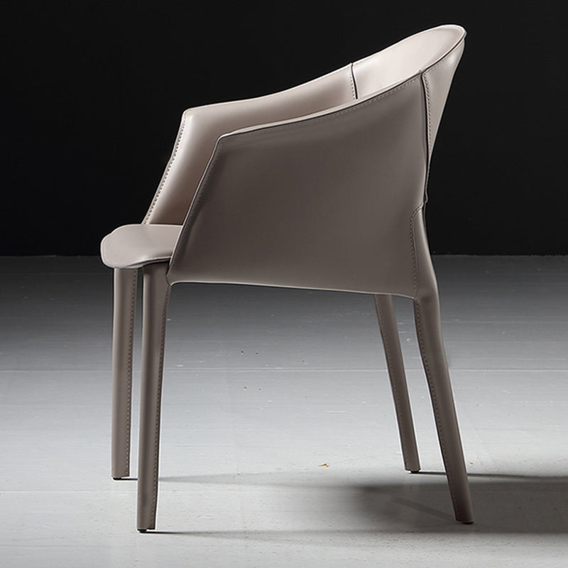 Silla del lado moderno de cuero con brazos Silla de comedor de acabado mate