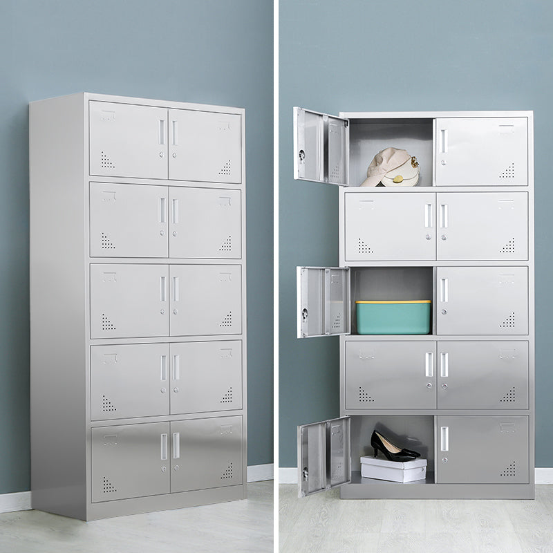 Armadio industriale in metallo con portametta in acciaio grigio incernierato per bagno