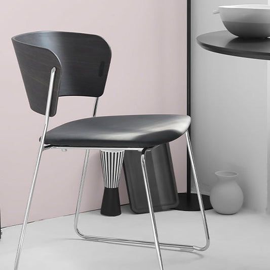 現代のオフィスチェアは車輪布張りの会議の椅子を装着していません