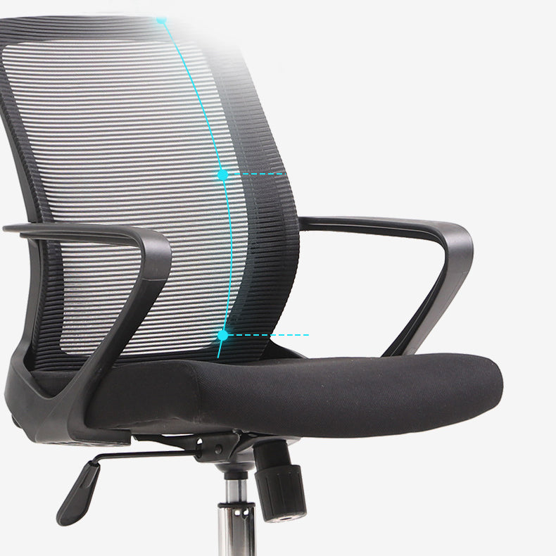 Silla moderna y contemporánea con respaldo medio Silla negra con ruedas para tareas