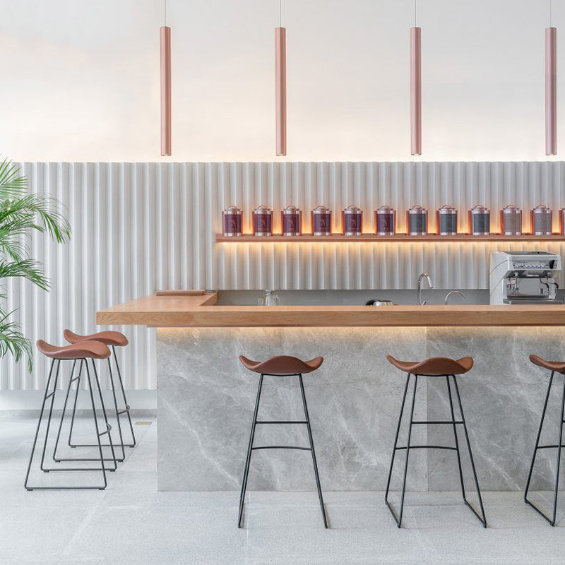 Sedia da bar in pelle di sgax con bancone senza braccio industriale con zampe metalliche