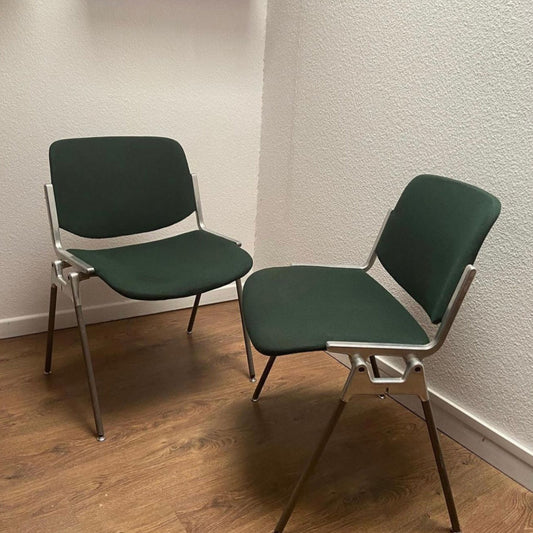 22 "幅の現代オフィスチェアなしホイールウッドデスクチェア