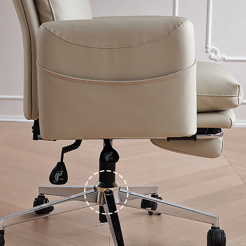 Silla moderna de gerente de brazos fijos Silla ajustable en altura con ruedas
