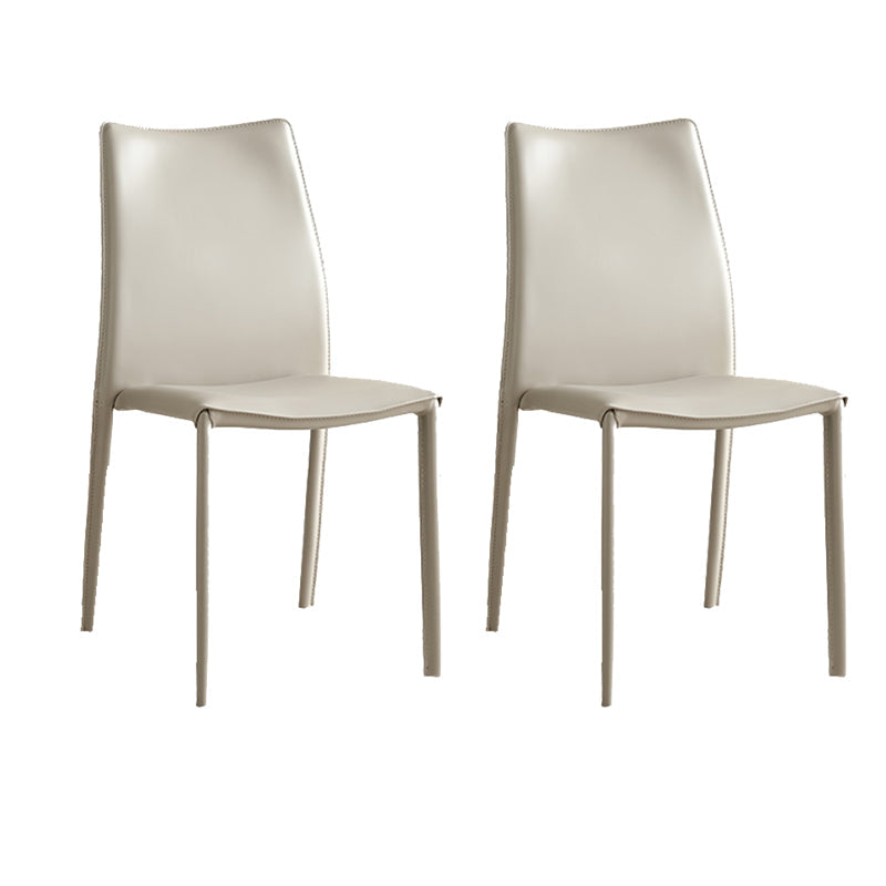 Silla interior tapizada de cuero de forma falsa acabado mate sólido