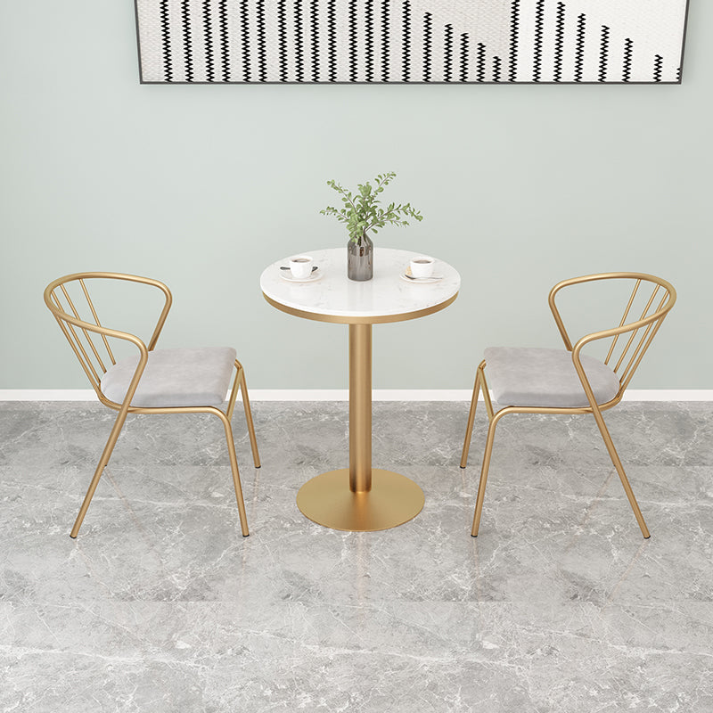 Metal Traditional Luxury Round Table White Stone Top Table with Pedestal Base Clearhalo 'Dining Tables & Seating' 'Dining Tables' 'dining_table' 'furn' 'furn_dining_table' 'Furniture' 'Kitchen & Dining Furniture' 5897913