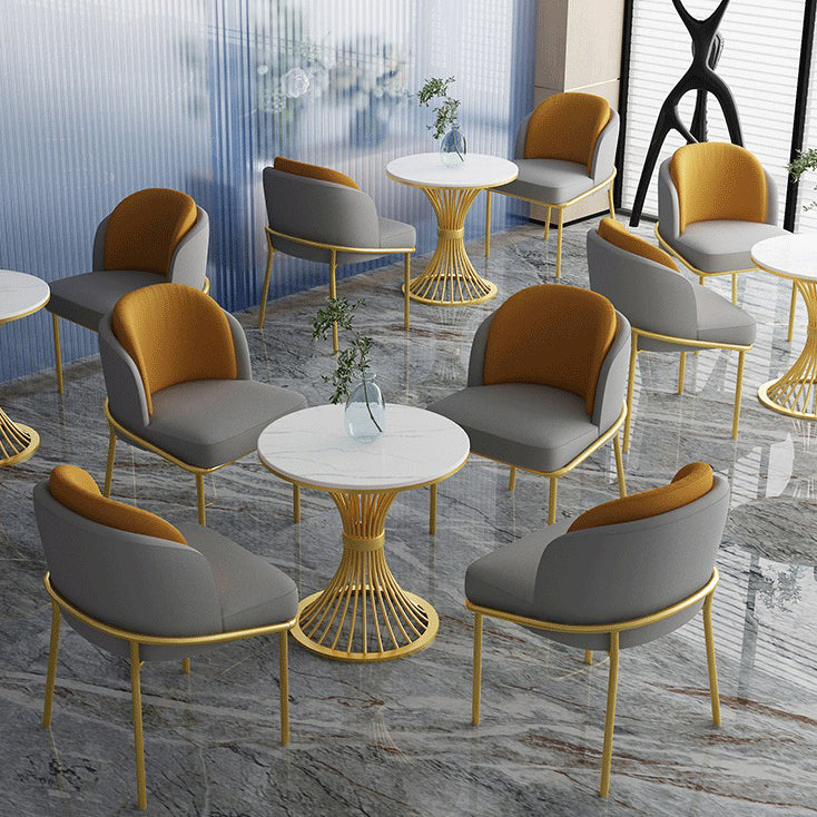 Table à manger rond de luxe traditionnelle