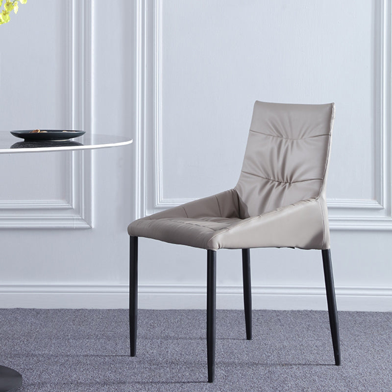 パーソンズサイドチェアモダンな布張りのダイニングとアクセントチェア
