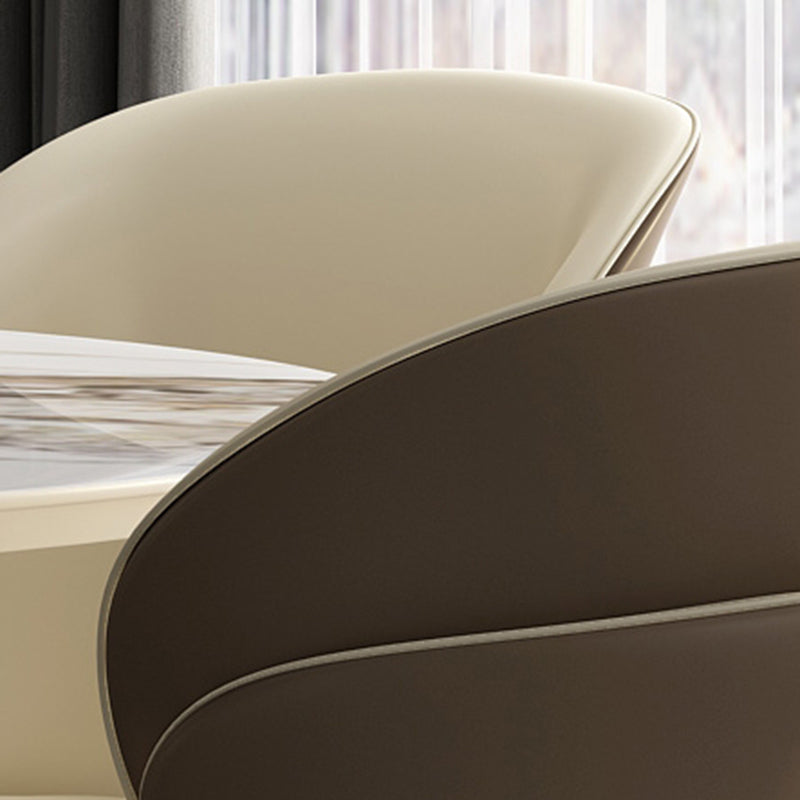 Eigentijdse eiken houten wingback stoel matte afwerking faux lederen stoel met zwarte poten