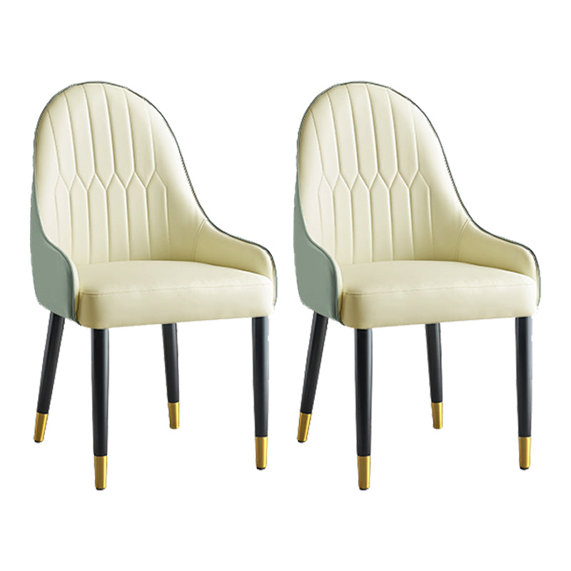 Glam -stijl Parsons eetkamerstoelen faux lederen armloze zijstoel