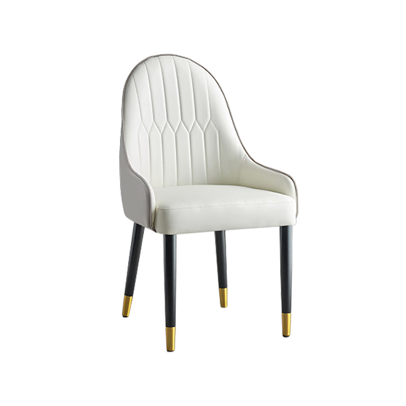 Glam -stijl Parsons eetkamerstoelen faux lederen armloze zijstoel