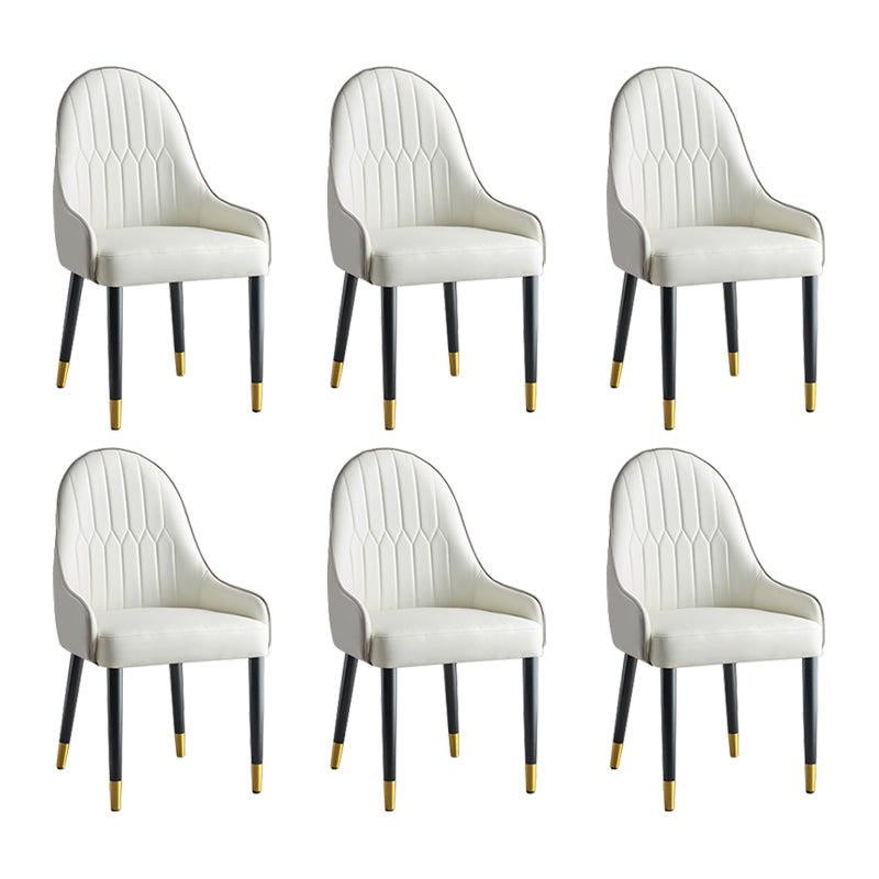 Glam -stijl Parsons eetkamerstoelen faux lederen armloze zijstoel