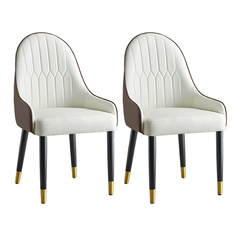 Glam -stijl Parsons eetkamerstoelen faux lederen armloze zijstoel