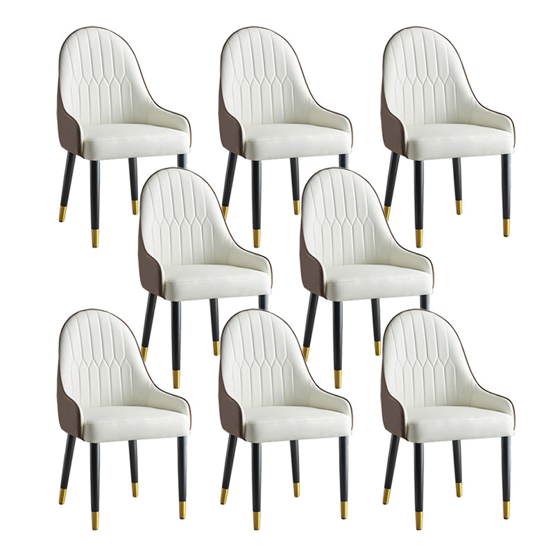 Glam -stijl Parsons eetkamerstoelen faux lederen armloze zijstoel