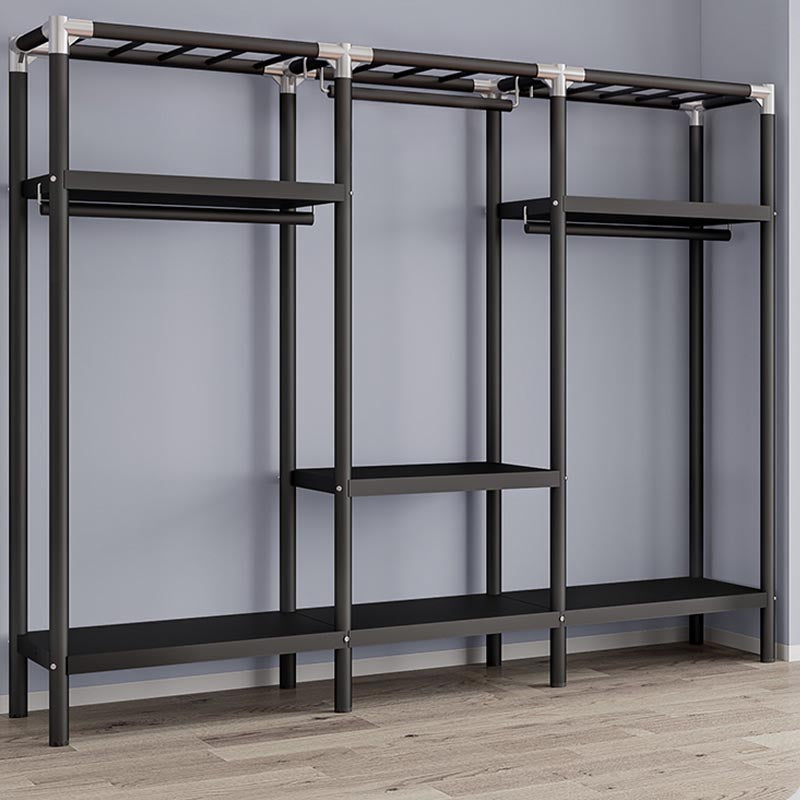 Kleiderschrank des zeitgenössischen Stils im Kleiderschrank mit Beinen