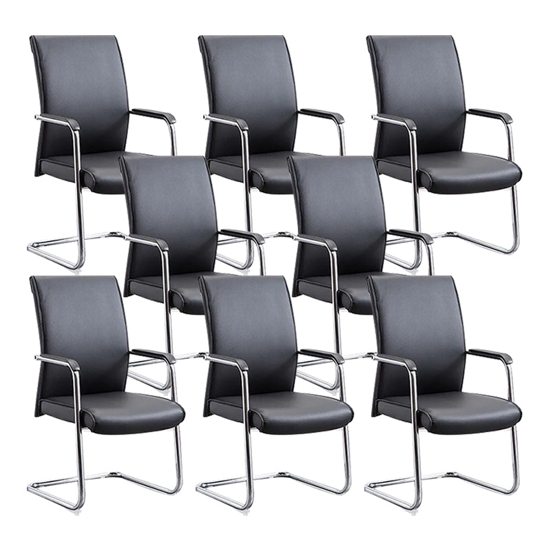 Eigentijdse ergonomische bureaustoel met hoge rugleuning en geen wielen