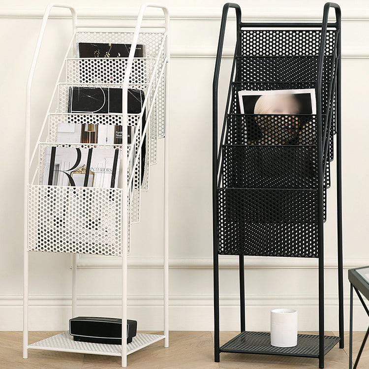 Modern metalen boekenplank geometrische gesloten achterste verticale boekenkast in branden