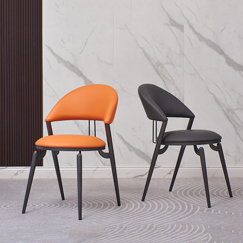 Metaal industriële eetkamerstoel matte afwerking open achterkant stoel