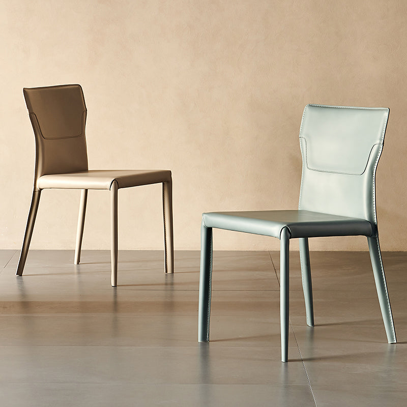 Chaise d'accompagnement contemporain en métal avec jambes en cuir