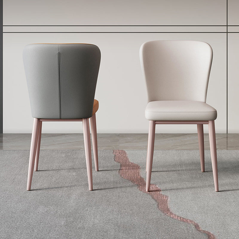Silla de comedor de ala de cuero de estilo PU de estilo moderno para interiores