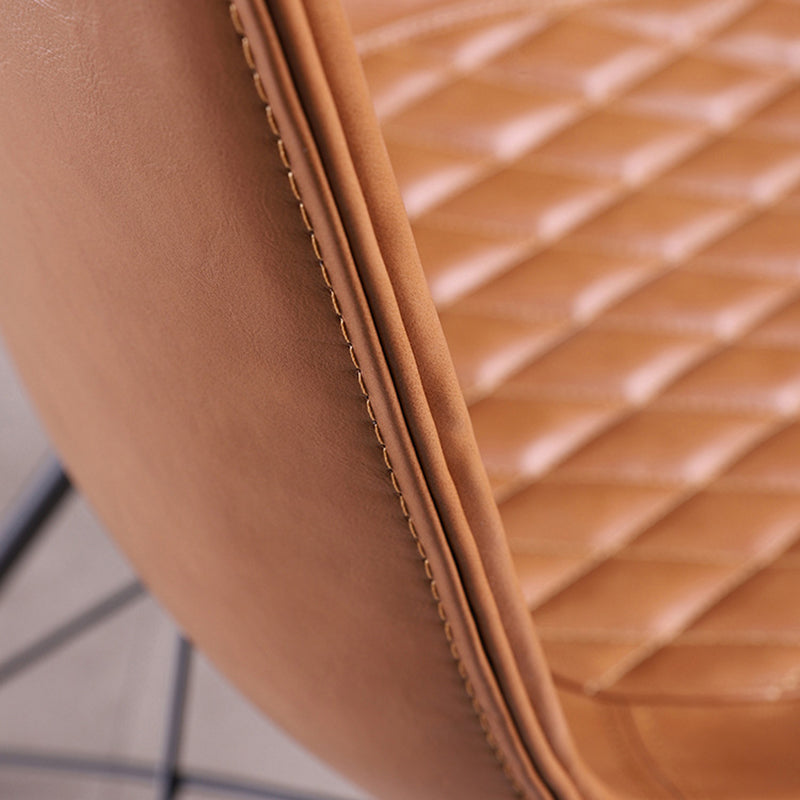 工業スタイルのダイニングチェアアームレスダイニングチェアはキッチン用の金属製の脚を備えています