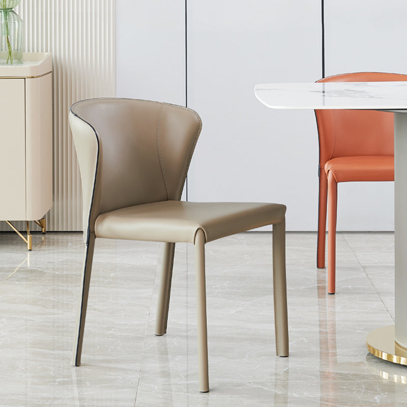 Silla de comedor moderna de comedor con brazos con patas de metal para cocina