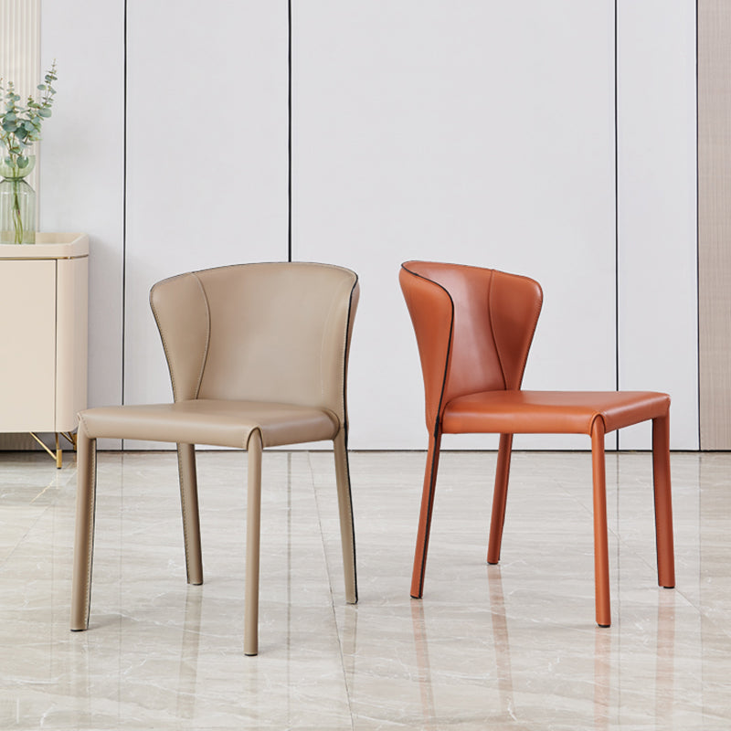 Silla de comedor moderna de comedor con brazos con patas de metal para cocina