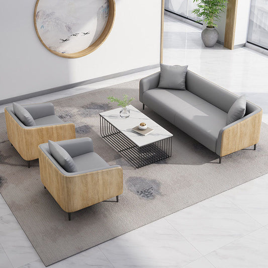 Modernismus Faux Ledersofa Smoking -Armsofa mit Holzkornakzent