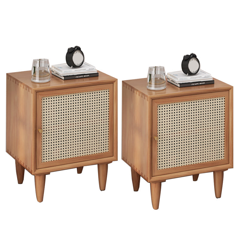 Rattan -Bett Nachttisch moderner minimalistischer Nachttisch mit Beinen