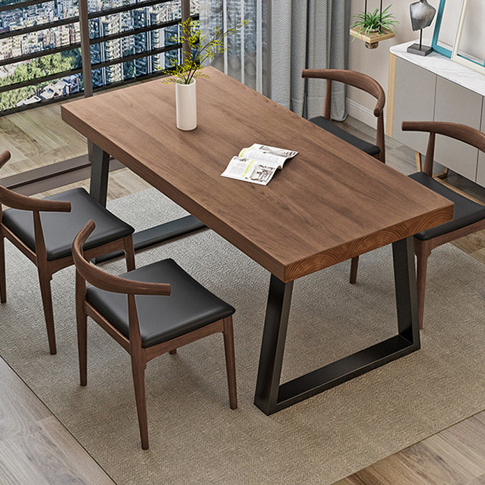 Mesa de comedor de madera sólida Mesa de comedor contemporánea con base de trineo