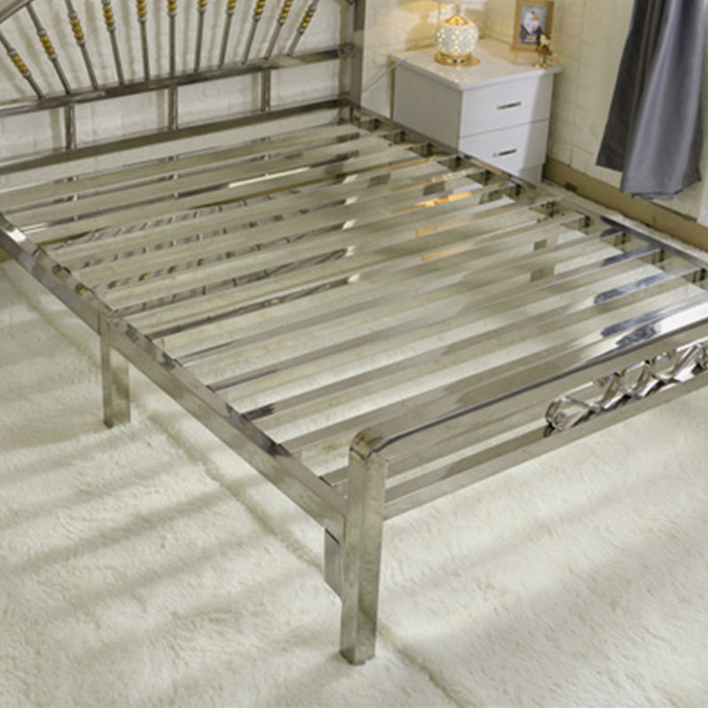 Zilveren metalen vouwbed gebogen open frame bed met hoofdeinde