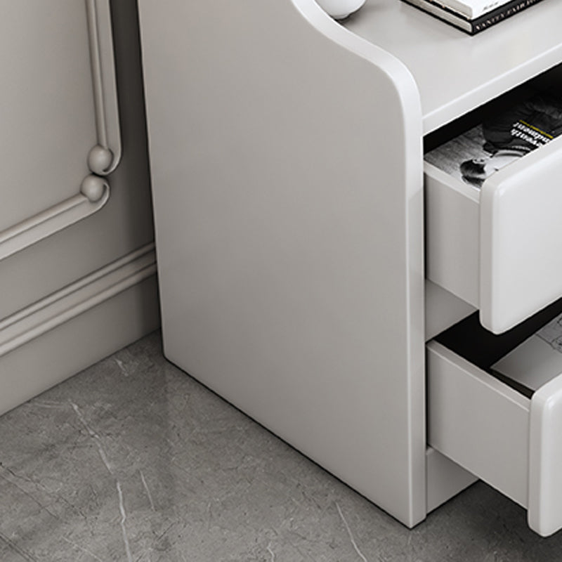 Table de chevet à bois massif