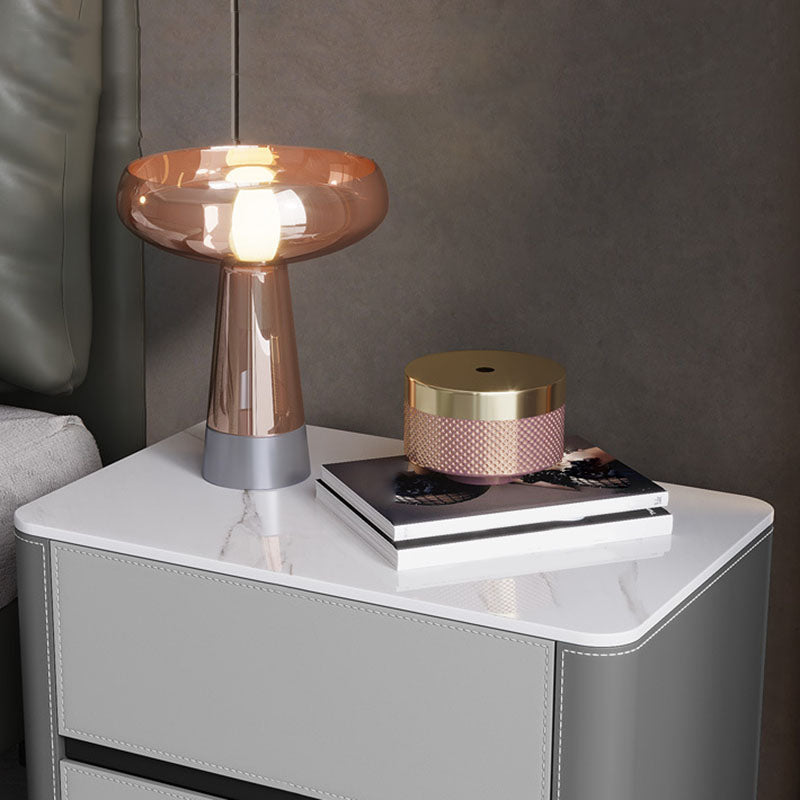 Eigentijdse stenen borst slaapkamer verticale opbergkast in grijs met laden