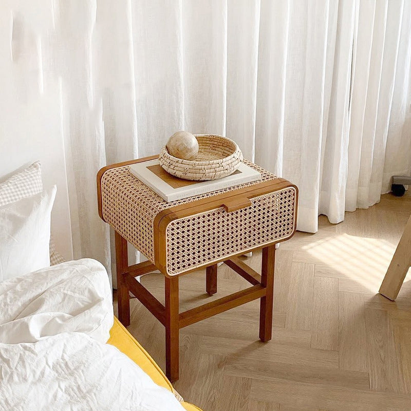 Nightand de table à accent contemporain 23,62 "Table table de chevet de lit avec armoire