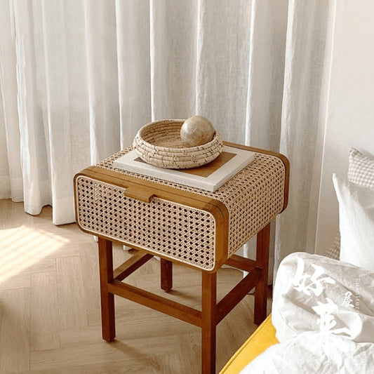 Mesa de acento contemporáneo Nightsand 23.62 "Cama de altura Nightsntand con gabinete