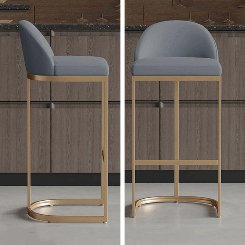Glam Bar Table Set 1/2/5 Pieces Rectangle Bar Table with Metal High Stools for Kitchen Clearhalo 'Bar Furniture' 'furn' 'furn_home_bar_bar_sets' 'Furniture' 'Home Bars & Bar Sets' 'home_bar_bar_sets' 'Kitchen & Dining Furniture' 5945091