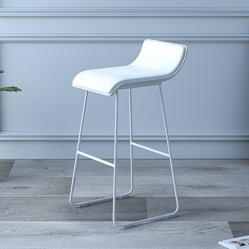 Industrial Armless Counter Stool Solid Wave Seat Bar Chair with Metal Legs Off-White 1 Piece Clearhalo 'Bar Furniture' 'Bar Stools' 'bar_stools' 'furn' 'furn_bar_stools' 'Furniture' 'Kitchen & Dining Furniture' 5946511