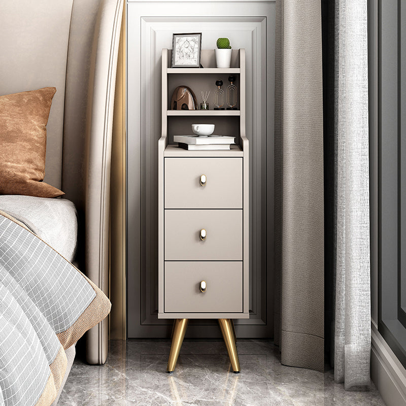 Mesa nocturna de almacenamiento abierta de cama de madera con patas con piernas