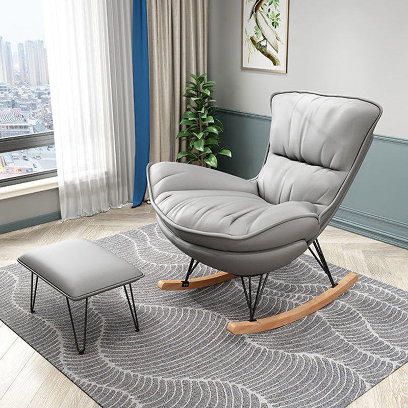 Sedia a dondolo contemporanea Codice in pelle con finta sedia da bilanciere con cuscini con cuscini