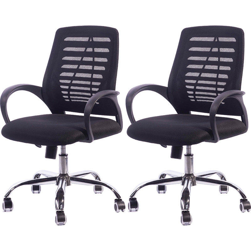 Silla deslizante moderna y contemporánea Silla de microfibra negra con respaldo medio
