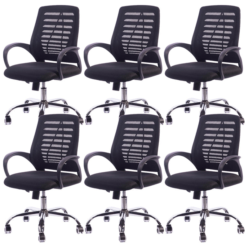 Silla deslizante moderna y contemporánea Silla de microfibra negra con respaldo medio