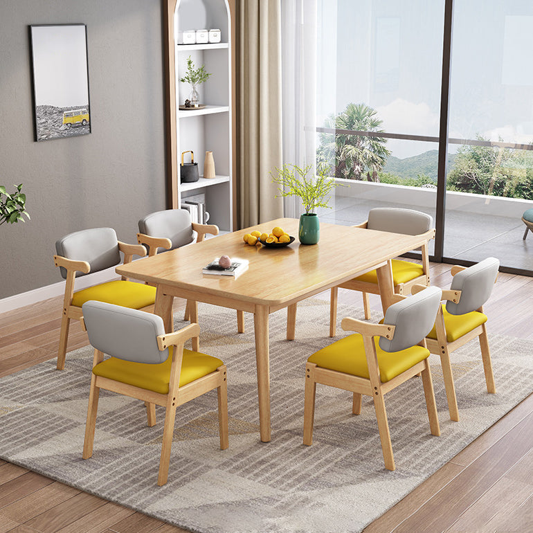 Ensemble de table à manger traditionnelle