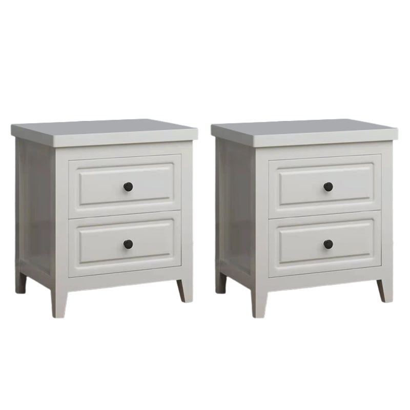 Cajón de almacenamiento de la mesa nocturna de roble tradicional con las piernas