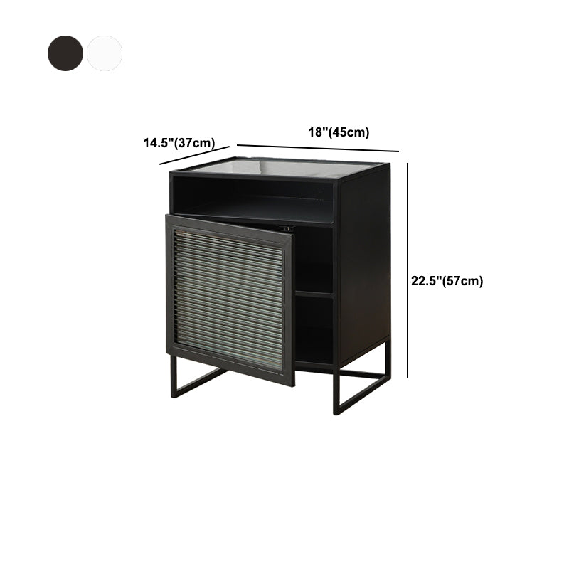 Cama de metal mesita de noche